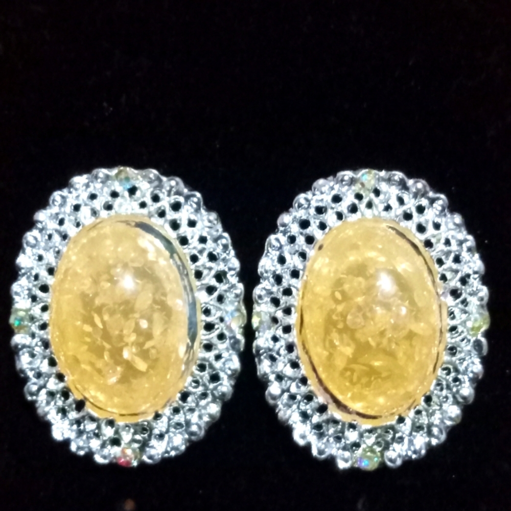Earrings - Picture 3 of 3